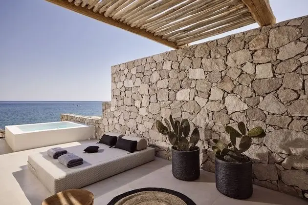 Suite Mini Pool Sea View