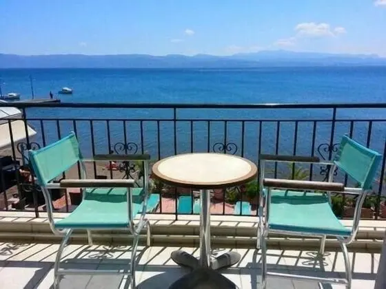 Tek Büyük veya İki Ayrı Yataklı Oda, Deniz Manzaralı