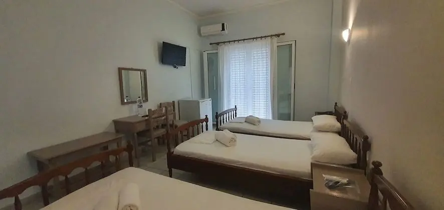 Üç Kişilik Oda