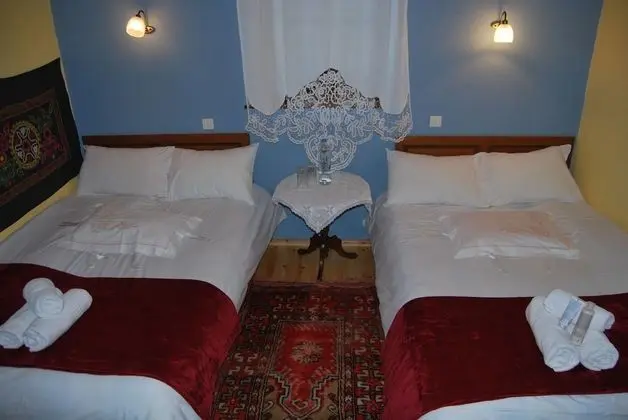 Traditional Dört Kişilik Oda, 2 Çift Kişilik Yatak, Sigara İçilmez