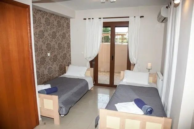Villa, 4 Yatak Odası, Kişiye Özel Havuzlu
