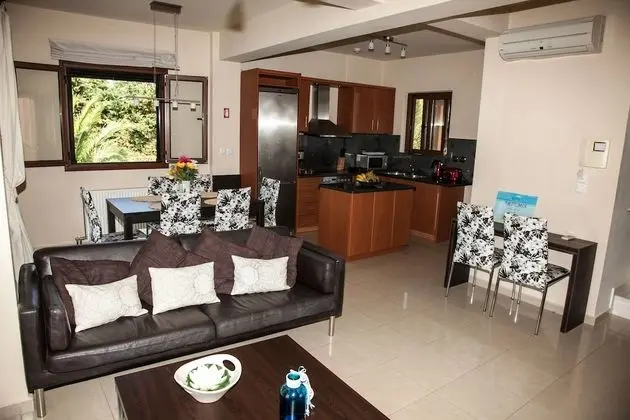 Villa, 4 Yatak Odası, Kişiye Özel Havuzlu