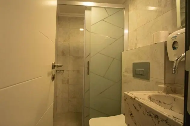 Standart Fransız Balkonlu Oda, Kısmi Deniz Manzaralı