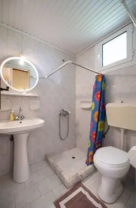 Economy Tek Büyük veya İki Ayrı Yataklı Oda