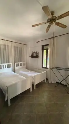 Tek Kişilik,Bahçe Manzaralı,Zemin Kat