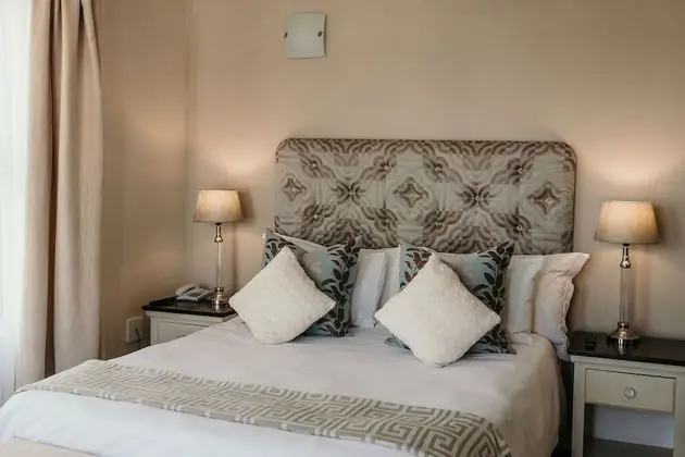 Comfort Tek Büyük veya İki Ayrı Yataklı Oda
