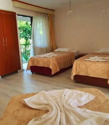Triple,havuz Manzaralı,balkonlu