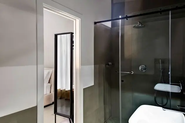 Tek Büyük veya İki Ayrı Yataklı Oda, Balkon, Bahçe Manzaralı (Corisca)