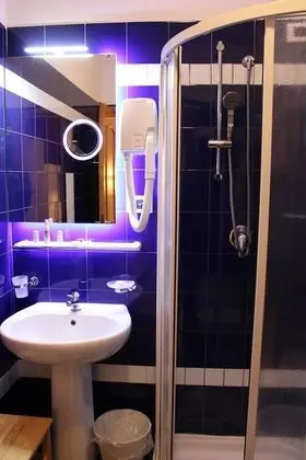 Standard Tek Büyük veya İki Ayrı Yataklı Oda, 1 Çift Kişilik veya 2 Tek Kişilik Yatak