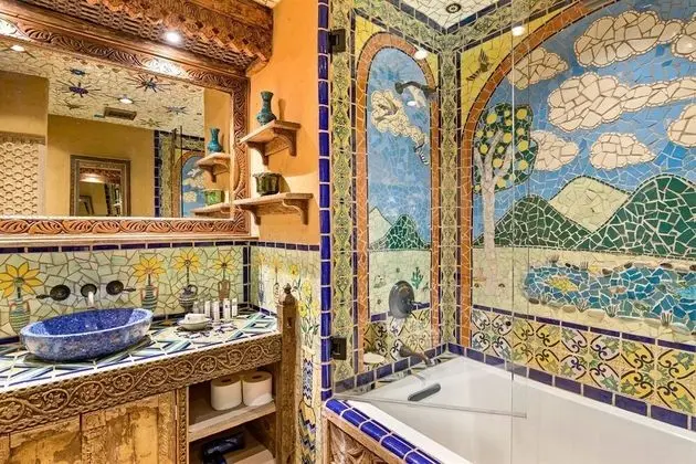 Ev (Artesano - Amazing Handcrafted Tile a)