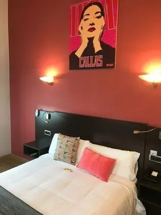 Tek Büyük Yataklı Oda