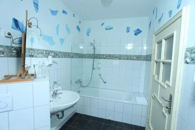 Comfort Tek Büyük veya İki Ayrı Yataklı Oda