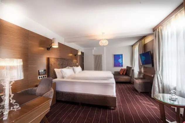 Premium Tek Büyük Yataklı Oda, Balkon, Dağ Manzaralı