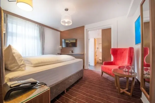 Standard Tek Büyük Yataklı Oda, Dağ Manzaralı