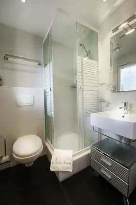 Standard Tek Büyük Yataklı Oda, Dağ Manzaralı