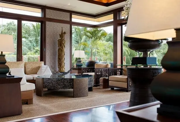 6-Bedroom Villa