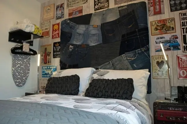 Tek Kişilik Oda (Room 6)
