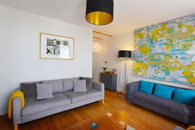 Villa, Banyolu/Duşlu, Şehir Manzaralı (Arthouse)