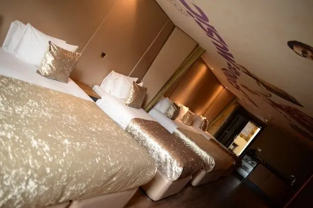 Luxury Oda, Jakuzi (sleeps 6)