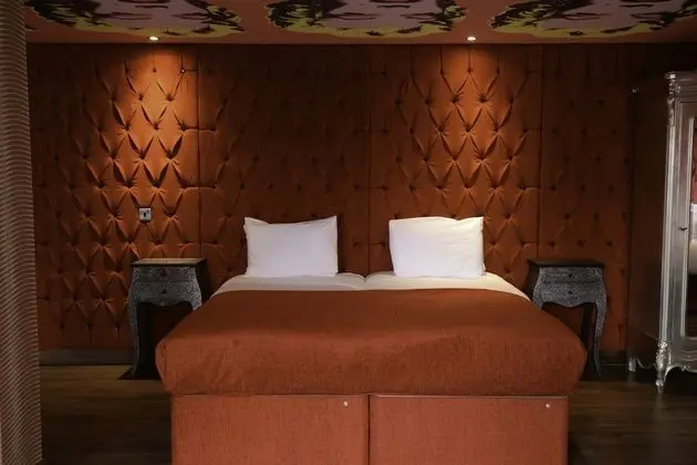 Luxury Tek Büyük Yataklı Oda, Jakuzi (sleeps 4)