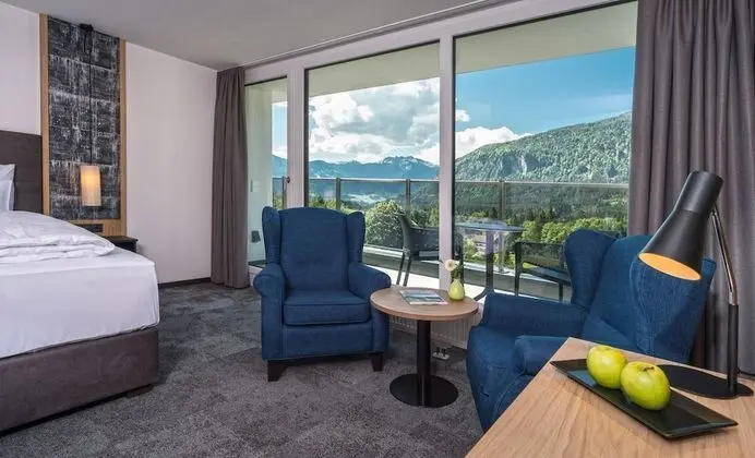 Deluxe Tek Büyük Yataklı Oda (Karwendel)