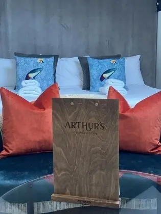 Çatı Katı Süiti (Penthouse), Banyolu/Duşlu (Thomas Shelby Suite)