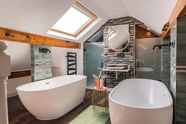 Çatı Katı Süiti (Penthouse), Banyolu/Duşlu (Thomas Shelby Suite)