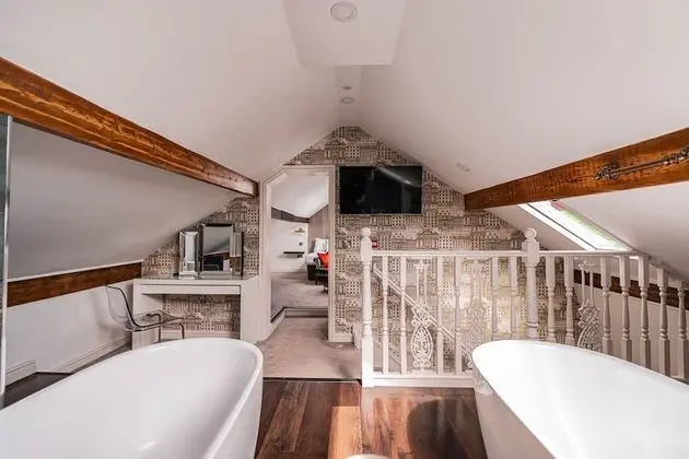 Çatı Katı Süiti (Penthouse), Banyolu/Duşlu (Thomas Shelby Suite)
