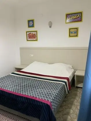 Basic Tek Büyük Yataklı Oda