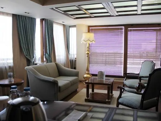 Deluxe Tek Büyük Yataklı Oda, 1 Çift Kişilik Yatak, Şehir Manzaralı