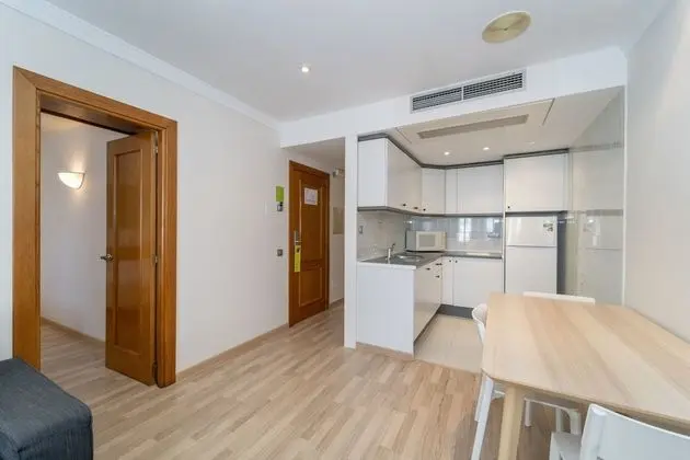 City Apart Daire (2 adults and 1 child)