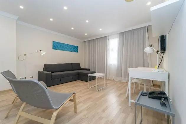 City Apart Daire (2 adults and 1 child)