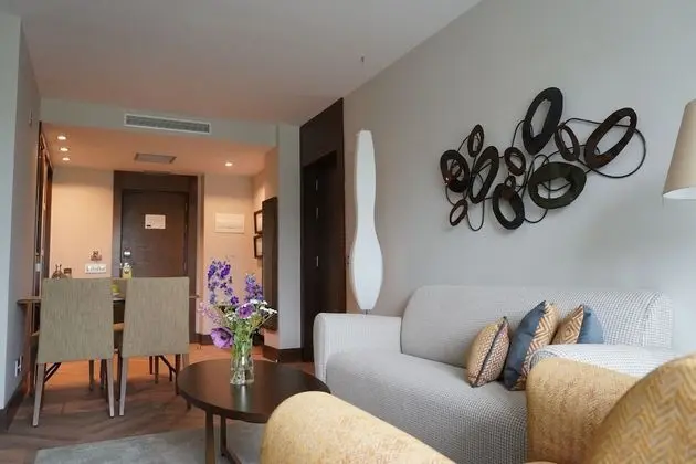 Süit (Gran Astur Suite)