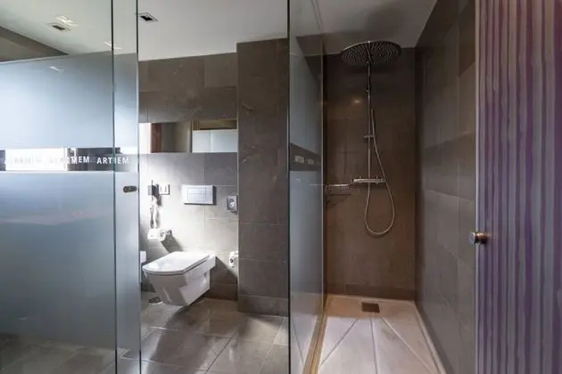 Süit (Gran Astur Suite)