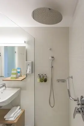 Premium Tek Büyük Yataklı Oda, Balkon