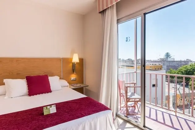 Standard Tek Büyük Yataklı Oda, Balkon, Şehir Manzaralı