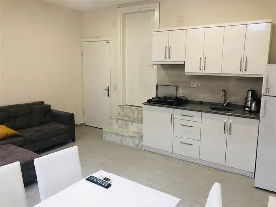 1+0 STÜDYO DAİRE BODRUM KAT