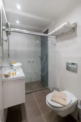 Stüdyo, Kısmi Deniz Manzaralı