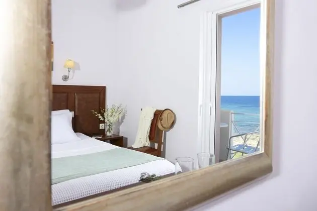 Tek Büyük veya İki Ayrı Yataklı Oda, Deniz Manzaralı