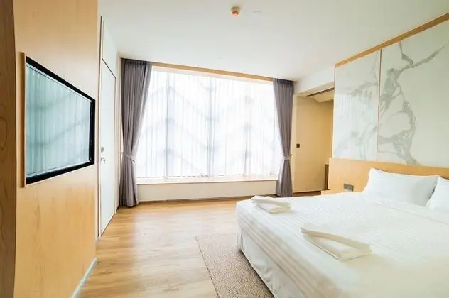 Deluxe Tek Büyük Yataklı Oda