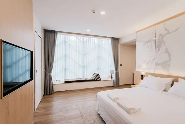 Deluxe Tek Büyük Yataklı Oda