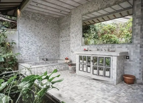 Luxury Stüdyo Süit, 1 Yatak Odası, Havuz Manzaralı