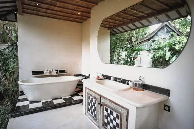Luxury Stüdyo Süit, 1 Yatak Odası, Havuz Manzaralı