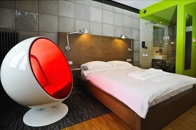 Classic Tek Büyük Yataklı Oda, 1 Büyük (Queen) Boy Yatak