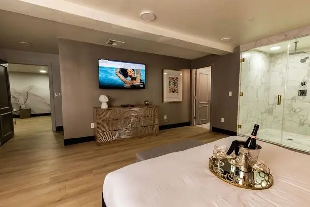 Çatı Katı Süiti (Penthouse)
