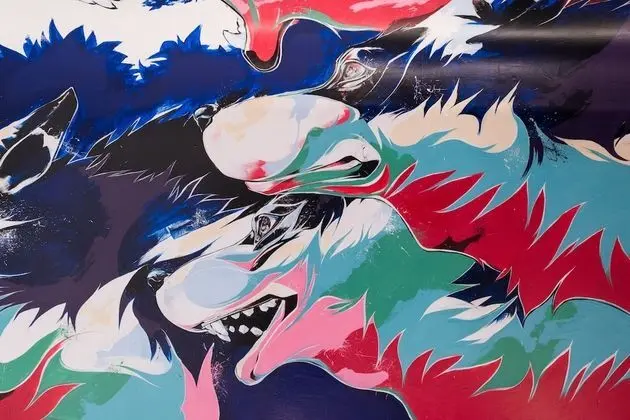 İki Ayrı Yataklı Oda ("Into the Foreign" by Yohei Takahashi)