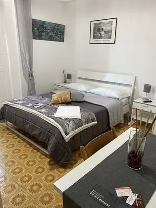 Tek Büyük Yataklı Oda, Balkon