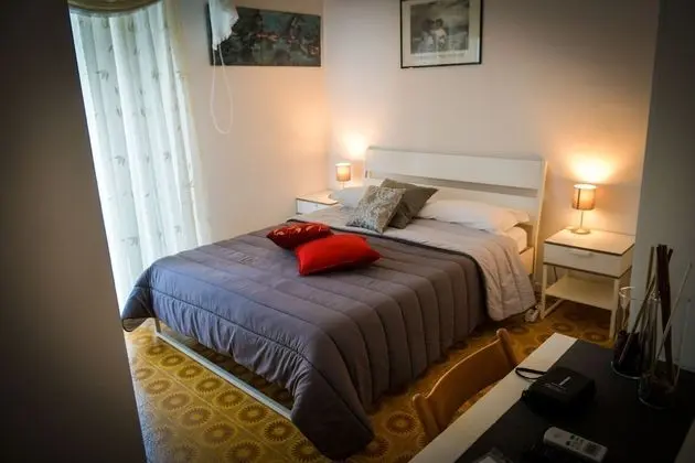 Tek Büyük Yataklı Oda, Balkon