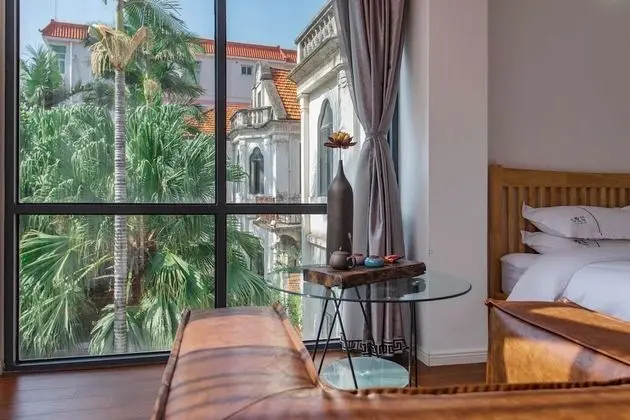 Deluxe Tek Büyük Yataklı Oda