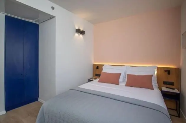 Economy Tek Büyük Yataklı Oda